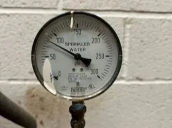 Fire sprinkler pressure gauge